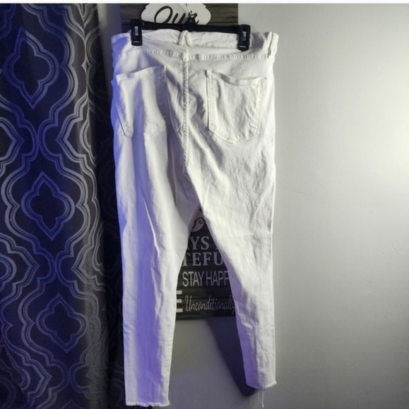 🍁🍂Good American white distressed skinny jeans size 20 - Picture 5 of 5